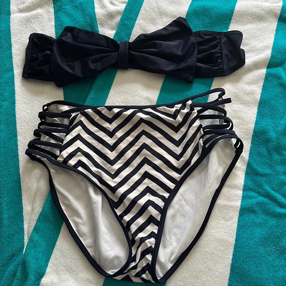 Winki Navy Blue Highwaisted Bikini